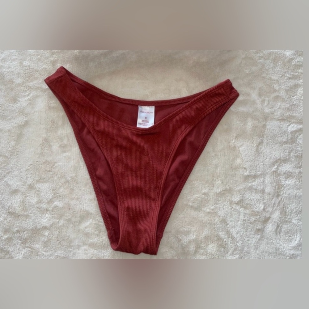 Xhilaration Swim High Cut Bikini Bottoms Medium Wine Bordeaux